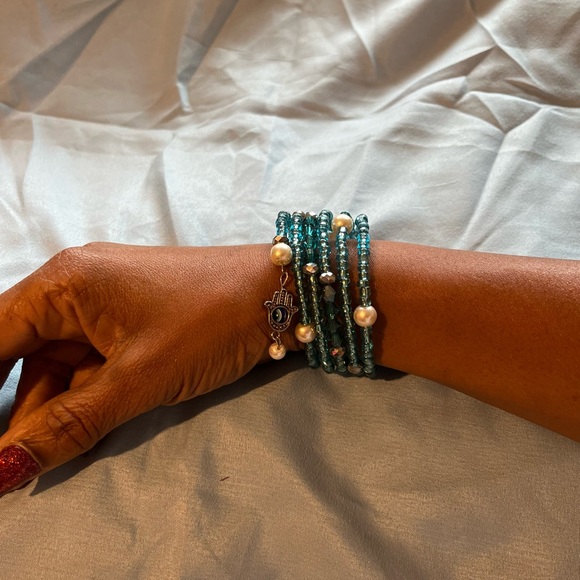 Crystal Memory bracelet and earring set! - Picture 10 of 13